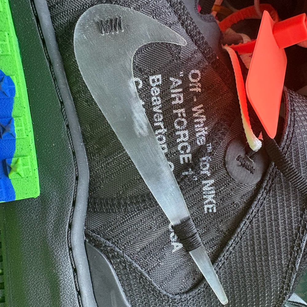 Off-White Air Force 1 Mid Black - Picture 6 of 9
